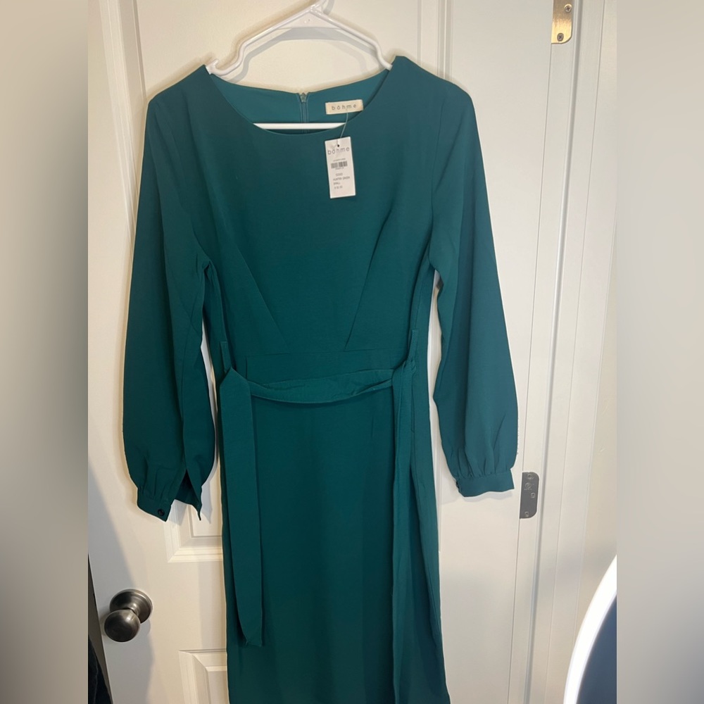 Hunter green pencil midi dress.